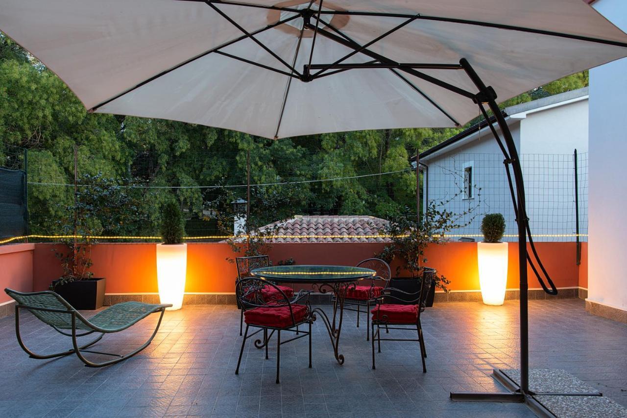 La Terrazza Sul Parco Suite Л'Акуила Экстерьер фото